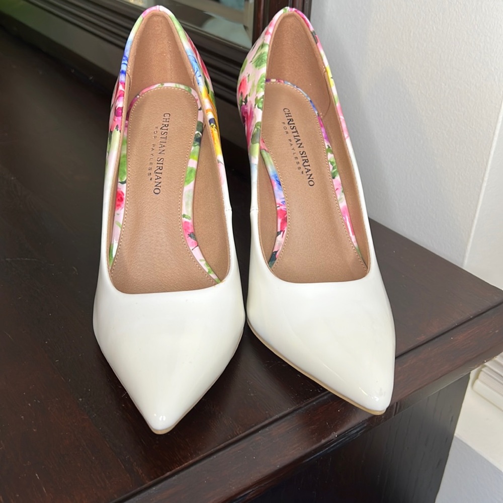 Gorgeous, Never worn, limited edition Christian Soriano for Payless pumps